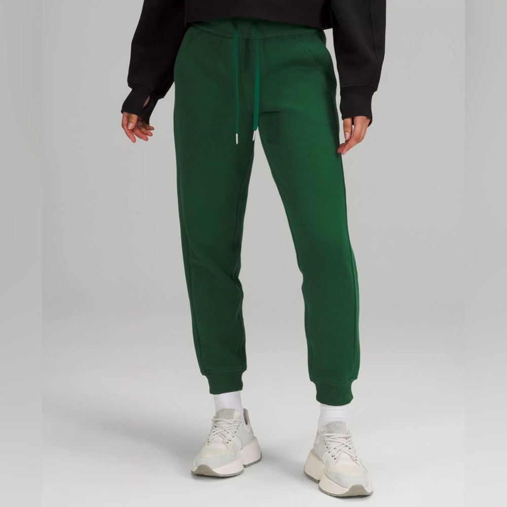 Lululemon Everglade Green scuba Jogger Pants 8